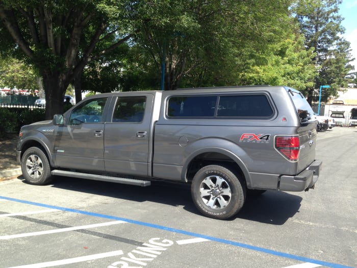 Leer 100XR. Notice that on the later model F150 this shell uses the older style hinges on the back glass.