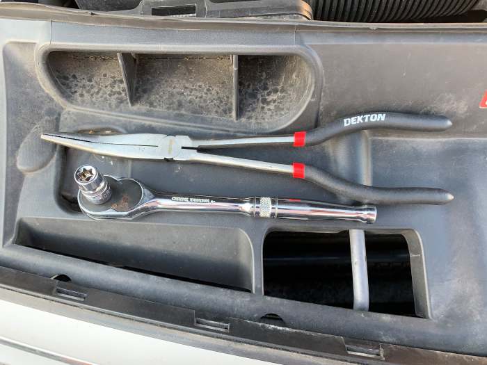 How To Change DPF Pressure Sensor On Mercedes C250 / C220 / E250 / E220