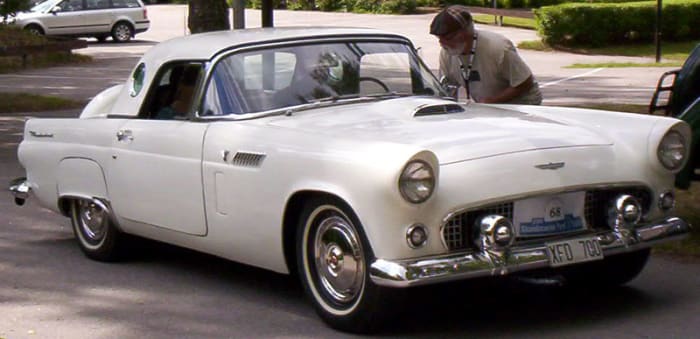 Ford's response to the Corvette was the T-bird, a flashy, cut-down version of a full size Ford, with an eye toward being stylish rather than speedy. It was designed to outsell the 'Vette, rather than outrace it ... and it did just that. ('56 shown)