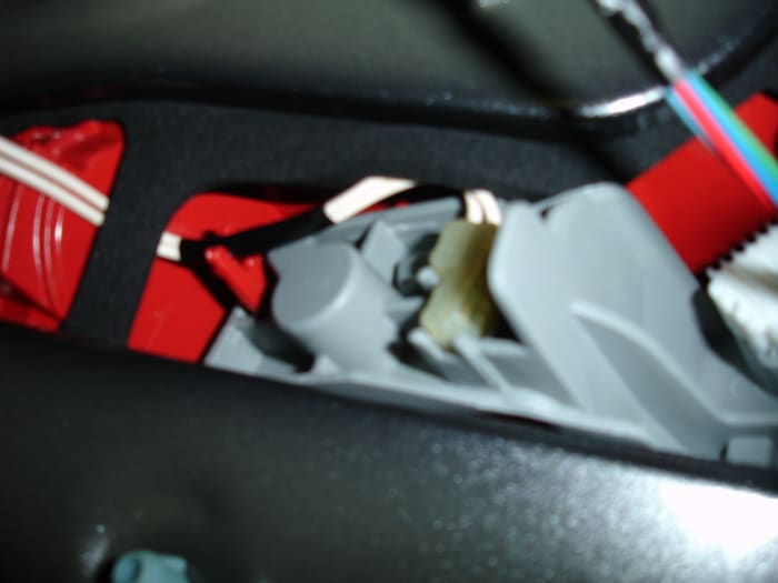 How to Replace a Tail Light Bulb on Toyota Auris AxleAddict How to Replace a Tail Light Bulb on Toyota Auris AxleAddict