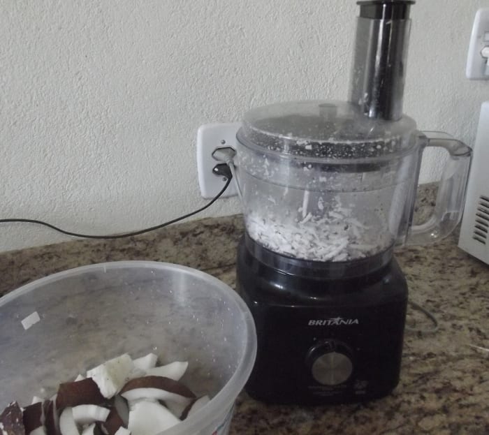Shred the coconut as finely as possible with a food processer.