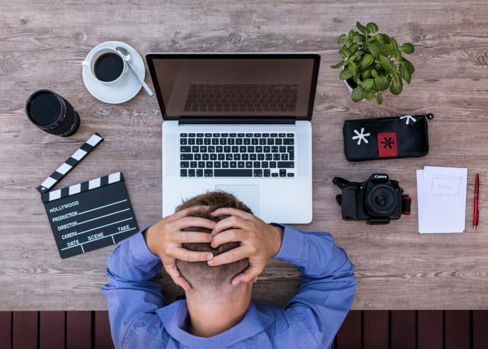 Full time writers experience terrible stress when they fail to find work that pays well. It's better to rely on another income until your freelance business grows.