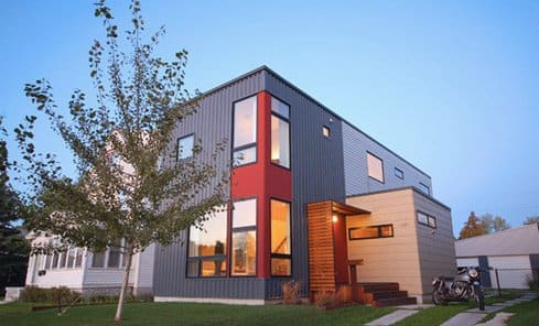 This B-Line Medium 001 by Hive Modular, installed in Minneapolis, is a 3-bed, 3-bath with 1,780 SF. Build costs are on the order of $185/SF, so this model would cost about $329,000 for the building and appliances.