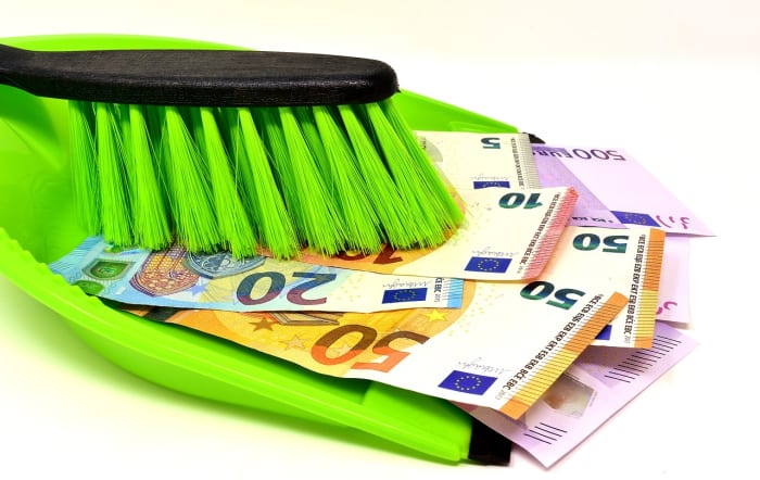 An unexpected lump sum is a lucky happening, and it deserves careful planning on how to use the money, in order to make the most out of it.