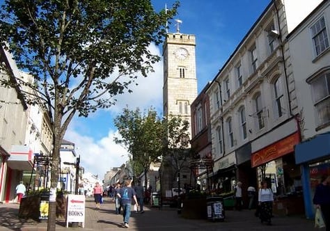 Redruth and the neighboring Camborne comprise one of the largest urban areas in Cornwall, so shopping and other attractions are abundant.