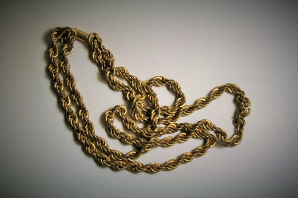 Gold chains such as this one are one of the most commonly available types of gold jewelry...and most easily faked.