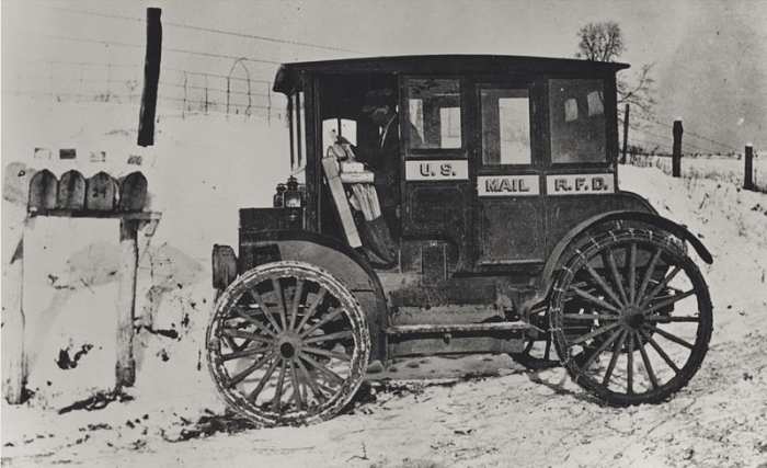 Technology has changed a little, but the mail delivery principle is still basically the same.