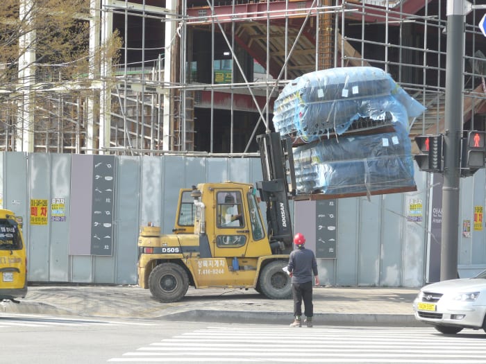 how-do-i-become-a-certified-forklift-operator-toughnickel