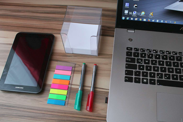 Working from home allows you more control over your work space and office environment. That's a big plus for people who consider themselves neat freaks.