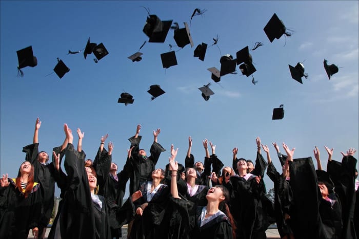 You've just graduated and don't need your college reports anymore. You might as well utilize them to make some extra income.
