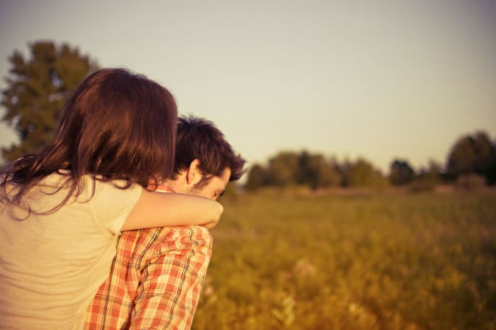 Before you frolic carefree through the meadows with your new boyfriend, establishing a foundation for a good relationship is a great idea.