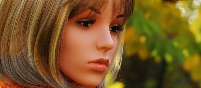 Is your fake friend really listening to you? Do they respond appropriately? Do they look bored or lost in thought? Can they recall what you said?