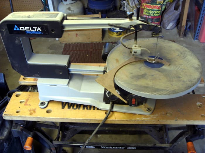 Although this is not a particularly intricate cut, it is something a scroll saw accomplishes with ease.