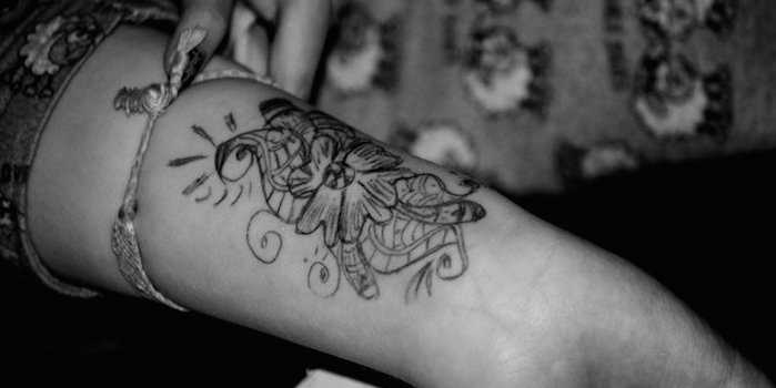 Draw a tattoo on your girlfriend's arm and she'll think of you whenever she sees it for the rest of the day.