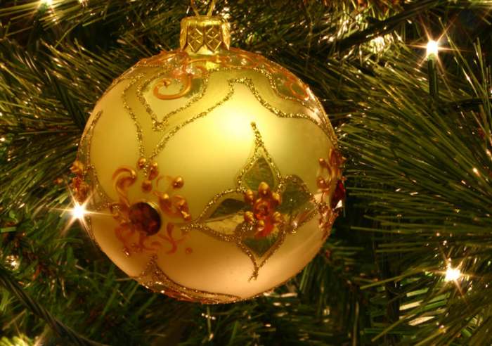 Always ensure that your baubles are properly secured—you don't want them to fall off the tree and get lost under the table.