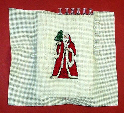 Step 2 & 3 Begin Pinning Your Cross Stitch - Start Stretch Mount Pinning From One Corner And Work Outward.