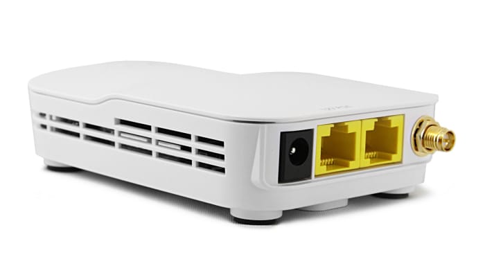 Open-Mesh OM2P Router: Up to 150 Mbps, Dual Ethernet Ports, External Antenna Support, PoE Support & High 26dBm Power