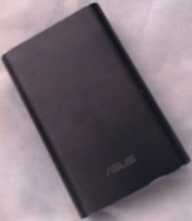 An Asus power bank (Zenpower). These devices can be used to charge your phone when you are out of home. With Asus Zenfone Max and its incredible battery, you no longer need to carry one of them with you