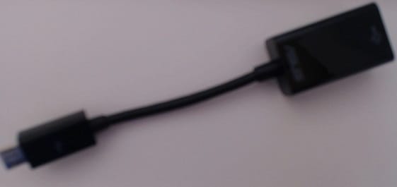 The Asus adapter, included in the package, allows you to connect other device to your Zenfone, so that you can charge them and use your phone as a power bank