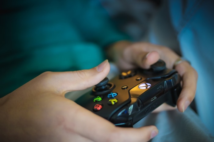 Computer gaming addiction can cause multiple problems for users caught up in it. Consequences include negative effects on social life, finances, academic achievement, sleep patterns, as well as emotional and health problems.