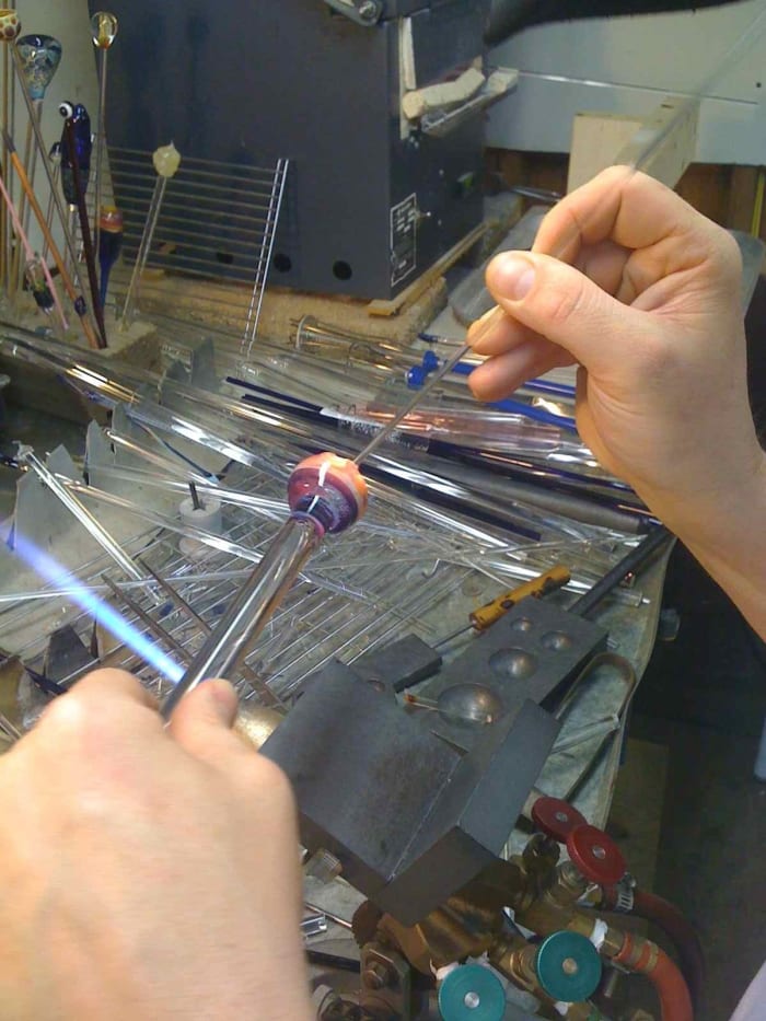 Spin the dots with a clear stick of glass for add effect. They can also be streaked or dragged in different directions.