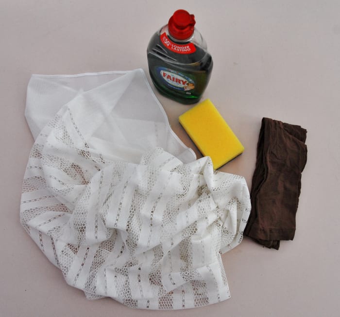 Piece of odd Curtain Net for coveri the project before wetting it down with hot soapy water. Sponge for damping it down and some 'Fairy' liquid. Not too much. A little goes a long way!