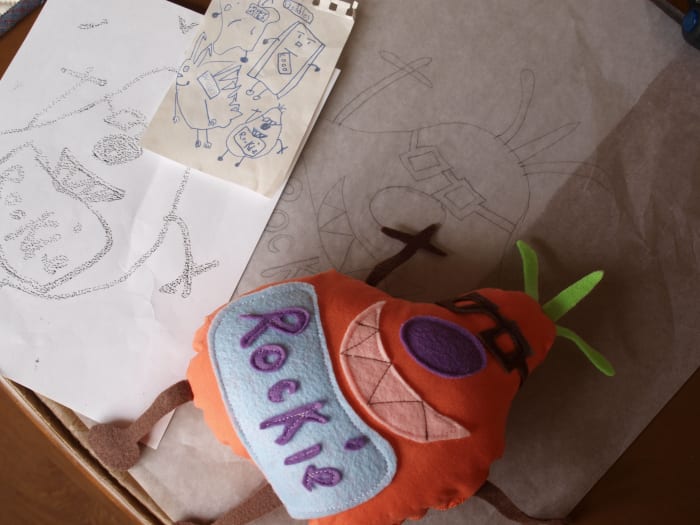 How to Make a Stuffed Toy From a Drawing