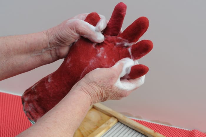 Give the hand a good massage. Don't be afraid to do this firmly. You will soon start to feel the fibers tighten under your fingers.