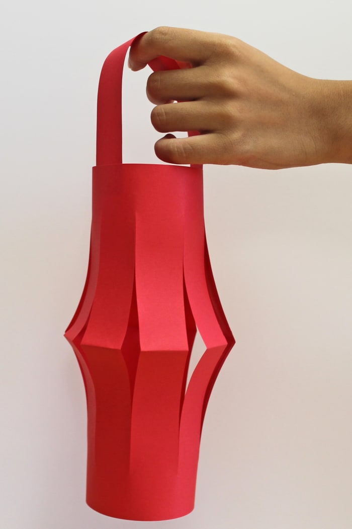 Here is our first simple lantern. Red is a traditional color for Chinese lanterns, and especially for New Year's lanterns. It represents happiness, beauty, success and good fortune.