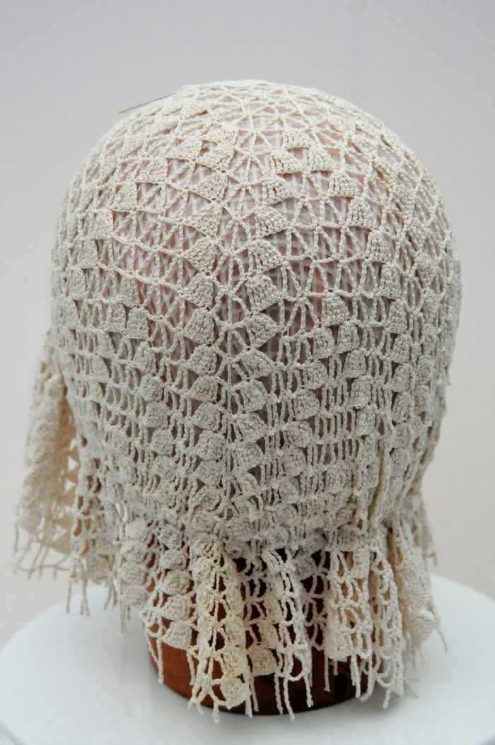 I decided to retain some of the length but I could have equally tucked in all the excess lace.