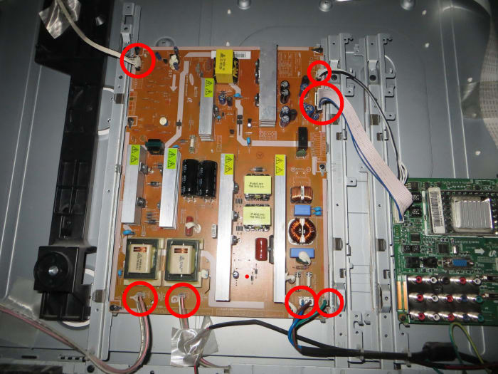 Samsung TV Makes Clicking Sound and Won't Turn On - TurboFuture