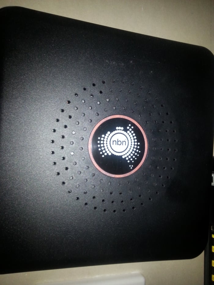 The amber light flashes on the Sky Muster modem (along with a white light) when power is first turned on. If the amber light is constant, it indicates the satellite modem is in 'sleep' mode. When properly connected to the internet, the light is blue.