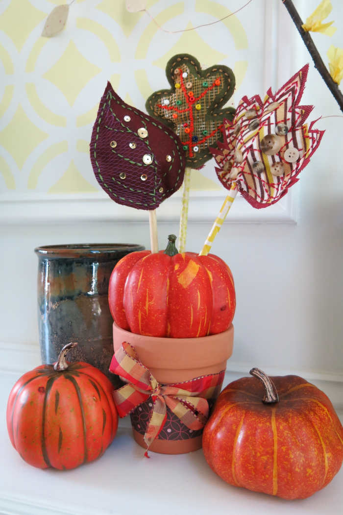 DIY Craft Tutorial: Scrap Fabric Fall Autumn Leaves, Table Decorations ...