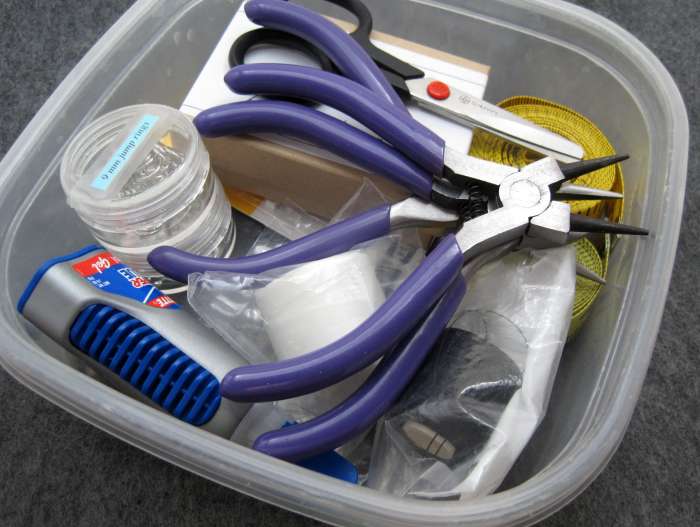 I use a small Tupperware container for my tools, but you can use any sized container that is appropriate for your craft tools.