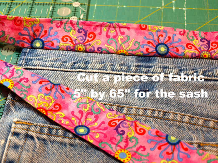 Sash measurements for this apron are shown in the photo. The length can be adjusted as needed.
