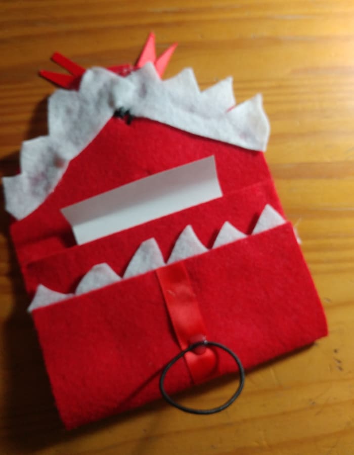 You may send someone a message with the howler. Hopefully it will be much more polite than Ronald Weasley's letter.