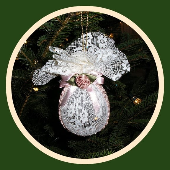 How to Make VictorianStyle Lace Christmas Ornaments Holidappy
