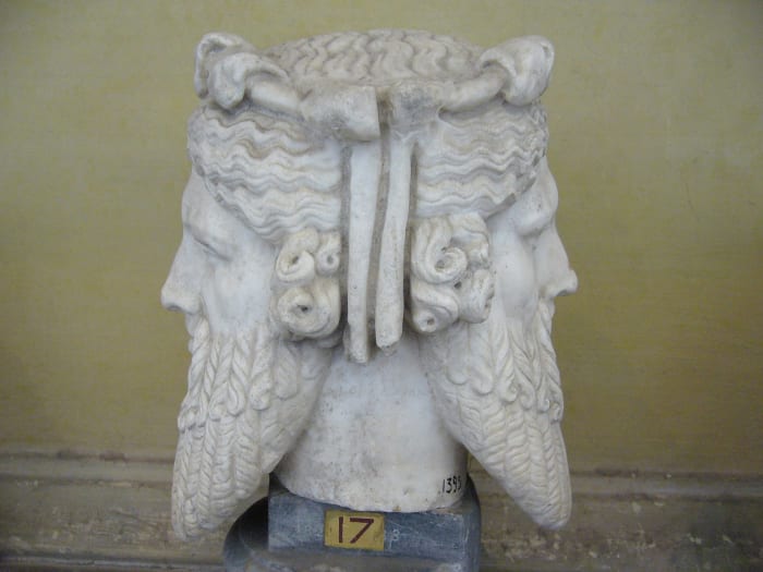 Janus, o deus do princípio e do fim, para quem Agonália foi celebrada, é muitas vezes retratado como tendo dois rostos—um que olha para o futuro e outro que olha para o passado. 