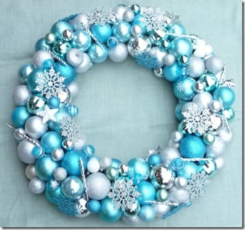 how-to-make-a-christmas-ornament-wreath