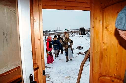 fun-christmas-activities-when-money-is-tight