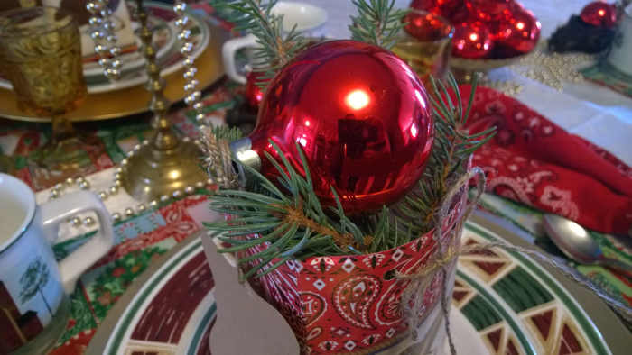 Save money by creating cool holiday decor from things you already have around the house.