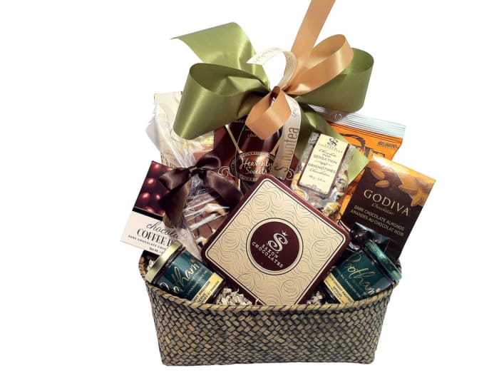 Buy gift baskets if you want to pay a fortune for a collection of half-empty boxes and Easter grass.