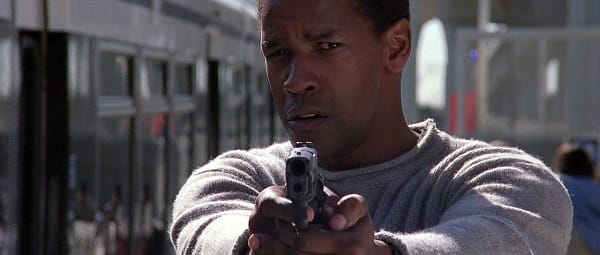 By contrast, Washington's good guy cop lacks any real interest and what is there is quickly forgotten.