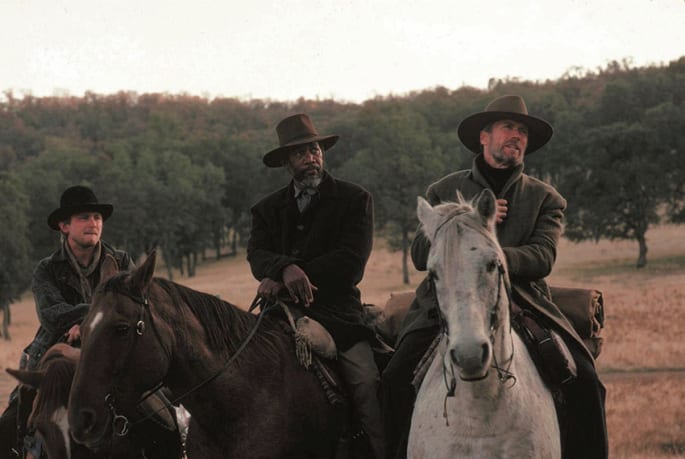 The film deliberately eschews Hollywood's traditional style of Western, portraying a morally ambiguous world that feels more realistic and gritty.