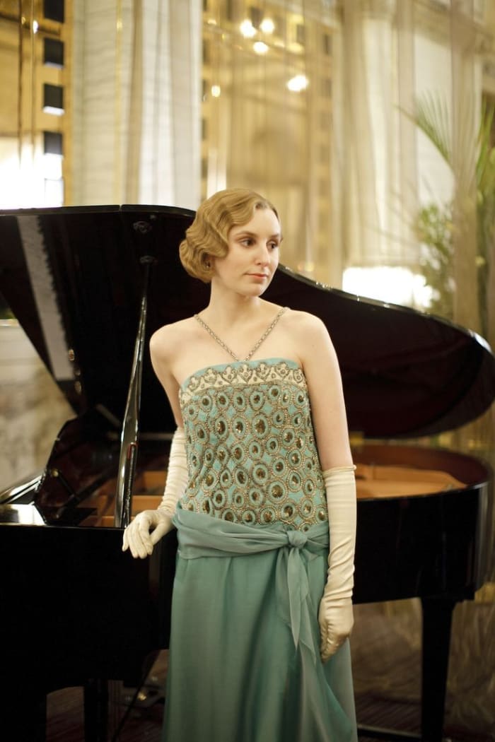 Downton Abbey Lady Ediths Most Memorable Costumes Reelrundown