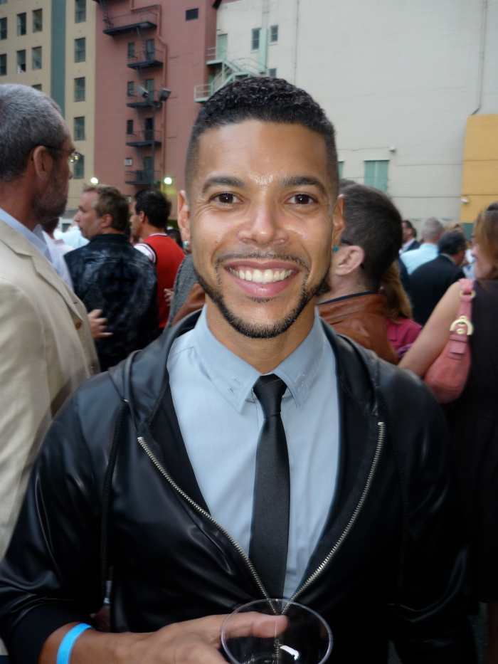 Wilson Cruz plays Hugh Culber on Discovery.