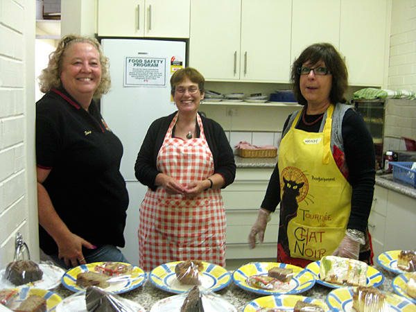Kerrie, Mary and Wendy in charge of the kitchen and the wonderful foods which await the unsuspecting visitor!