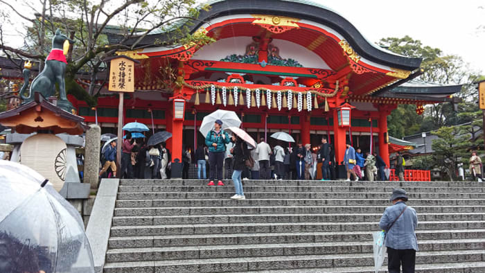 The Japanese saying “shou ga nai” is often applicable to bad weather days, such as this rainy afternoon at Fushimi Inari Taisha. You just have to make the best of things.