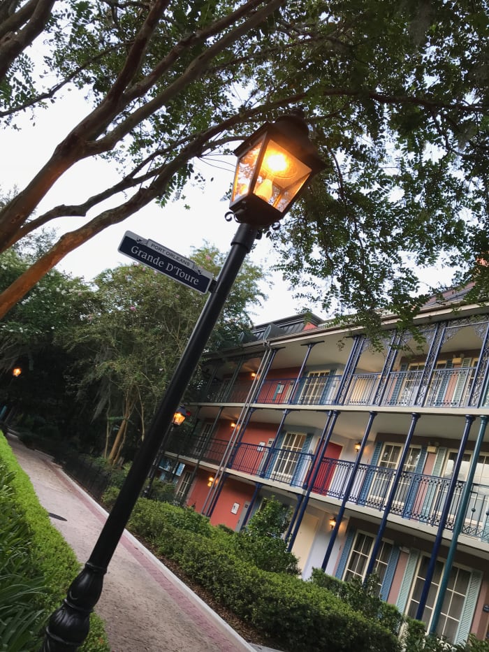 The grounds of Port Orleans French Quarter are clean and serene, making for a peaceful stay.