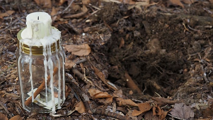Once your spell is complete, you have to choose what to do with your jar. Burying it is just one of several options.